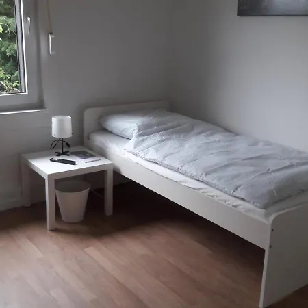 Work & In Menden- Rooms2stay Appartement *